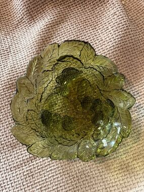 Green Leaf Glass Decorative Bowl - Home Art